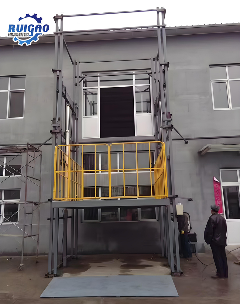 室外導軌式升降貨梯